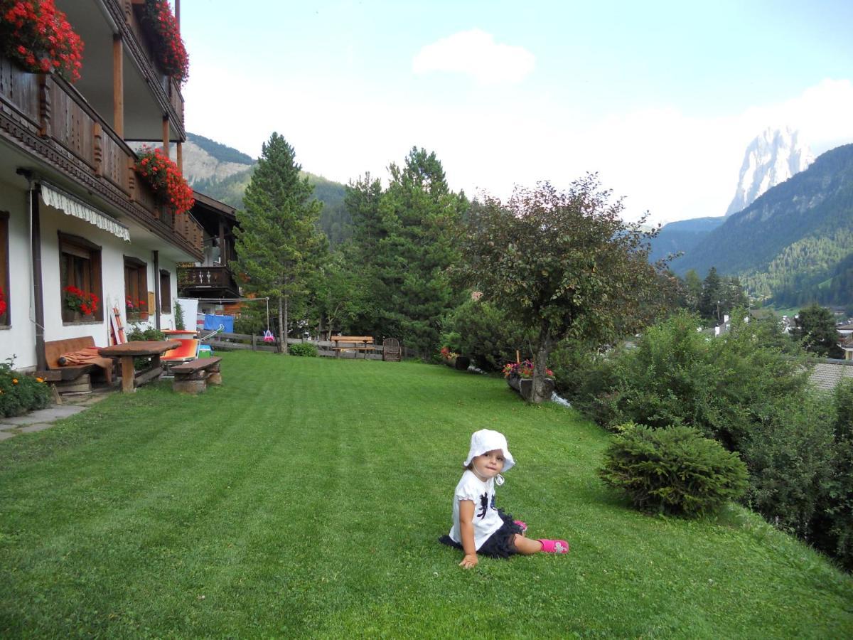 Garni Alba Bed & Breakfast Ortisei Exterior photo